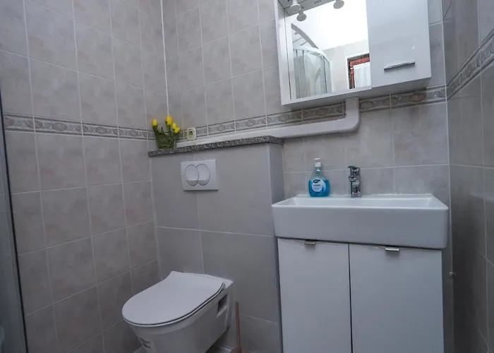 Klaudia 4 Stars Apartment *