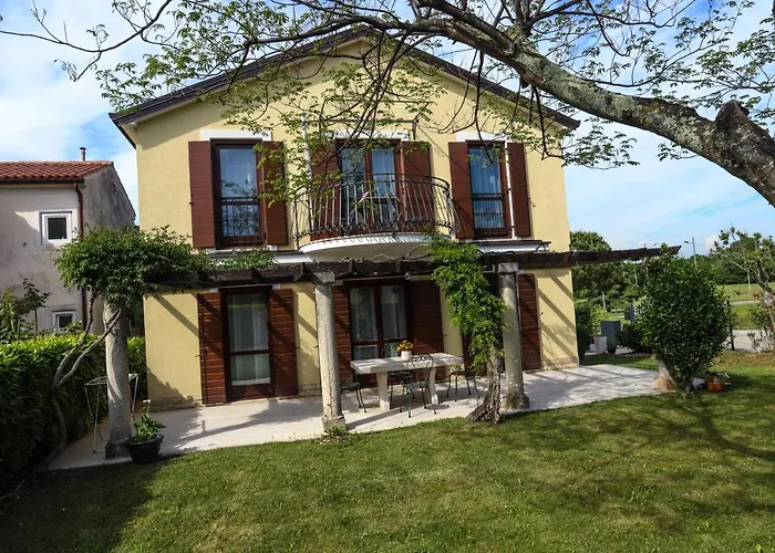 Klaudia 4 Stars Apartment Poreč