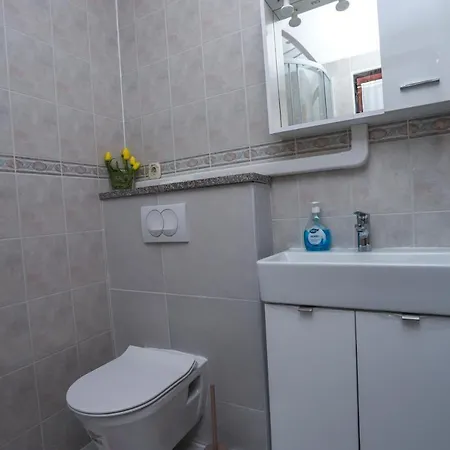 Apartment Klaudia 4 Stars Apartment *